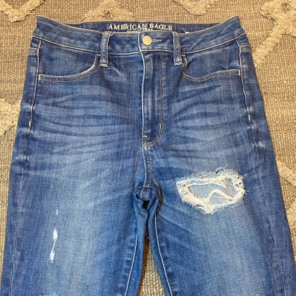 American Eagle Outfitters Super Hi-Rise Super Super Stretch X Distressed Jegging - Picture 3 of 10